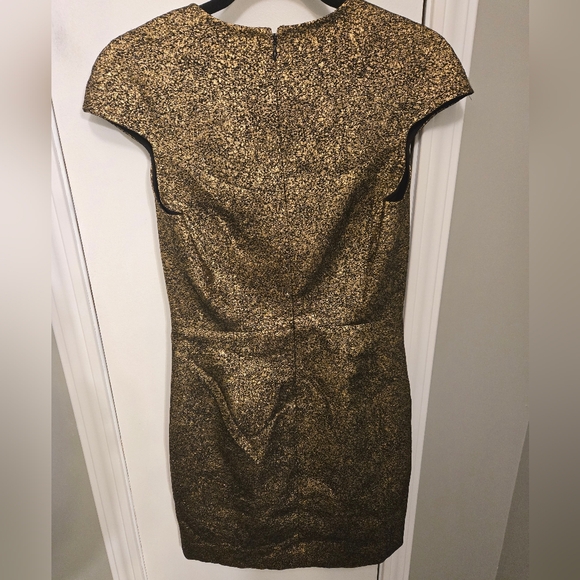 Diane Von Furstenberg Hadlie Two Metallic Gold Jacquard Sheath Dress Size 4 - Picture 9 of 13